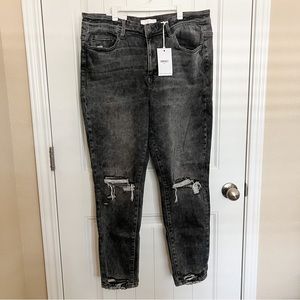 Vervet - Haylie High Rise Distressed Black Skinny Jean - Size 14w ***NWT***